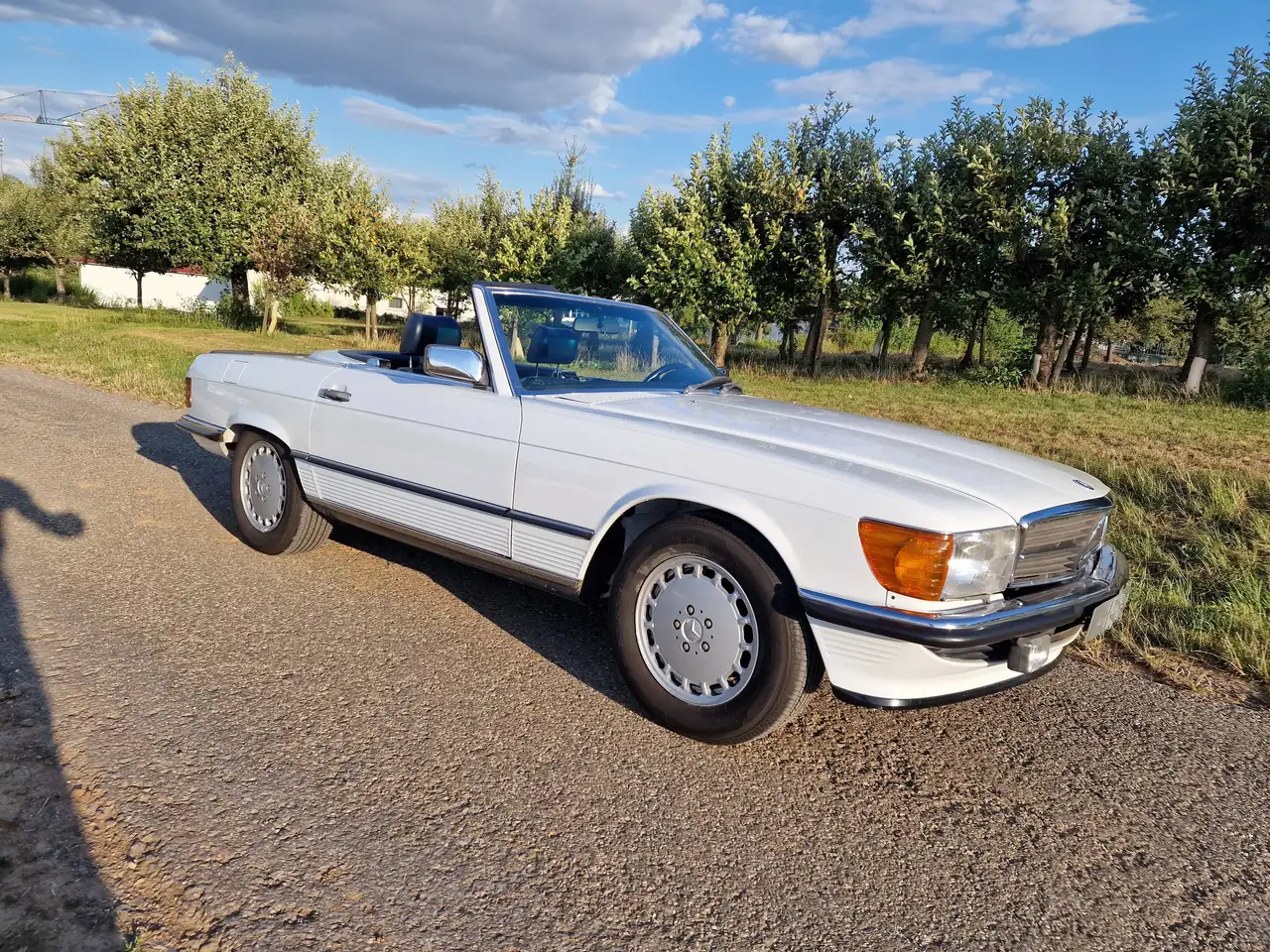 Mercedes-Benz SL 560 KEIN US Fahrzeug!, foto 1