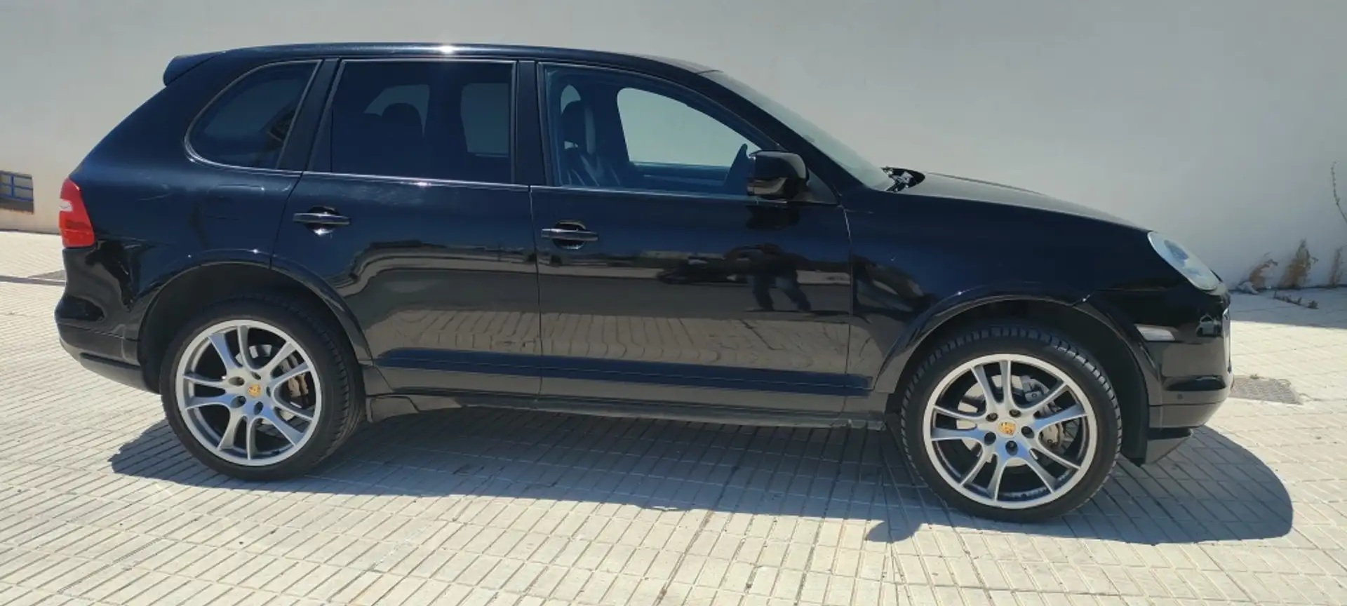 Porsche Cayenne S Negru - 2