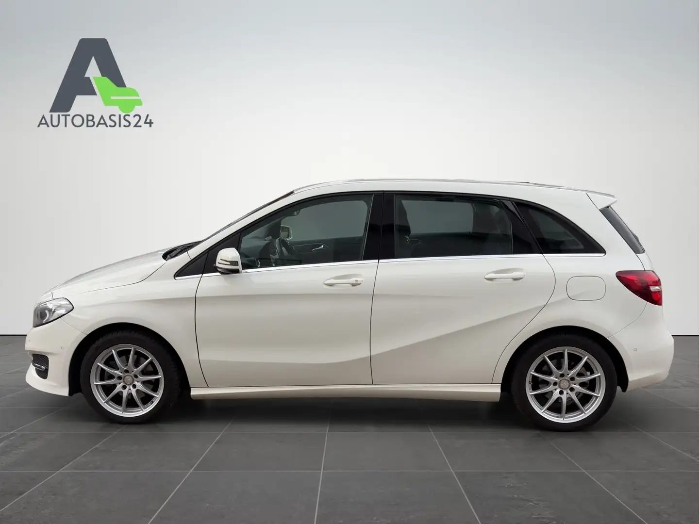 Mercedes-Benz B 180 Urban *LED*NAVI*ALU*TEILLEDER*2.Hand* Blanc - 2