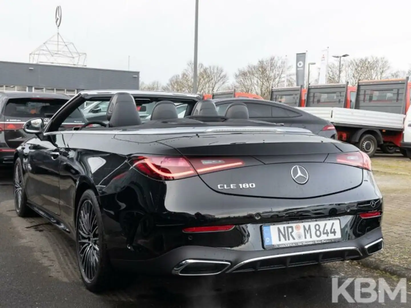 Mercedes-Benz CLE 180 CLE 180 Cabrio AMG°ADV°MEMORY°LMR19°MBUX°SHZ° Schwarz - 2