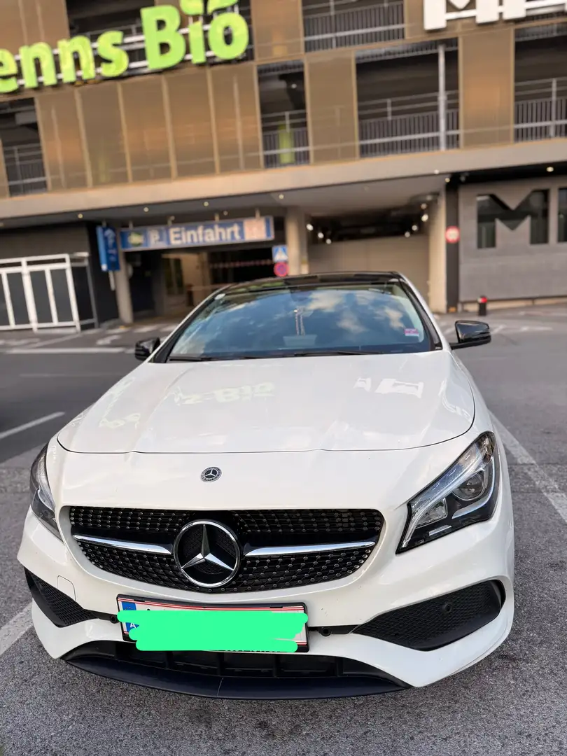 Mercedes-Benz CLA 200 d Shooting Brake 4MATIC Aut. - 1