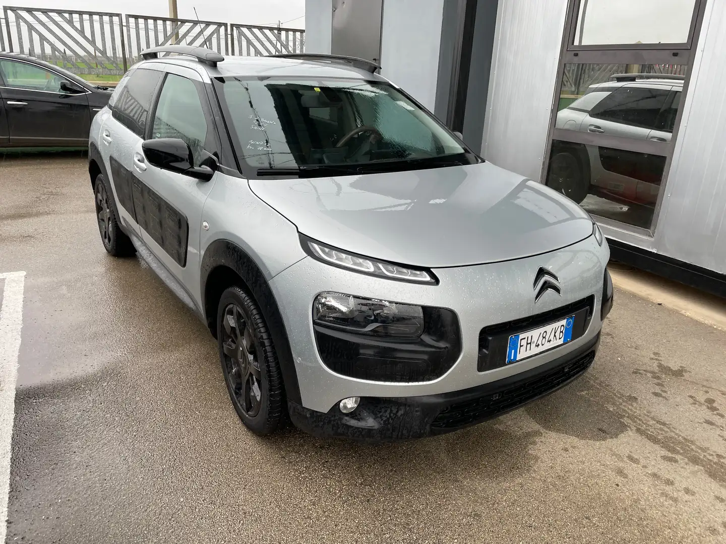 Citroen C4 Cactus 1.2 puretech Shine 82cv-NAVIGATORE Argento - 1