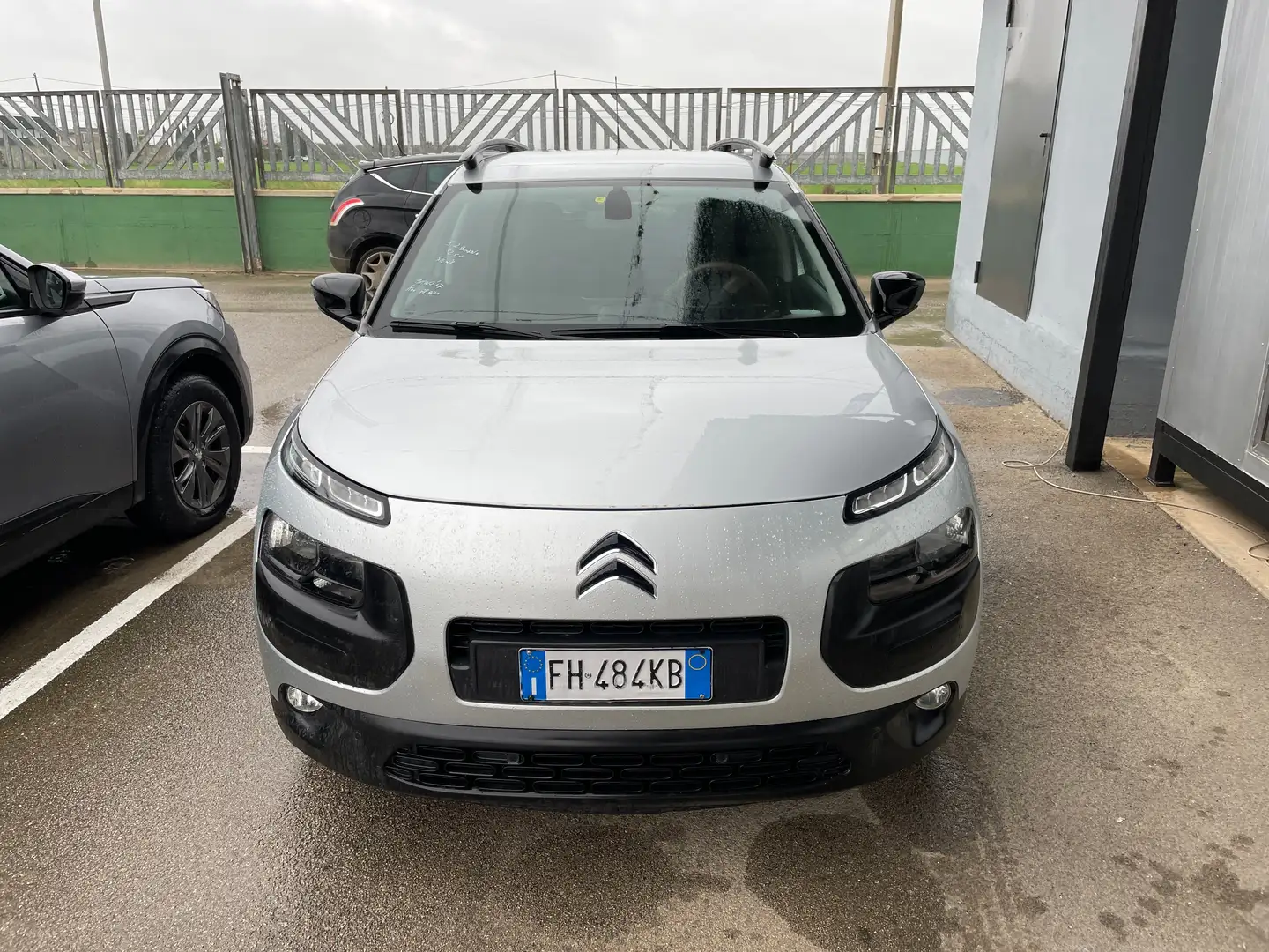 Citroen C4 Cactus 1.2 puretech Shine 82cv-NAVIGATORE Argento - 2