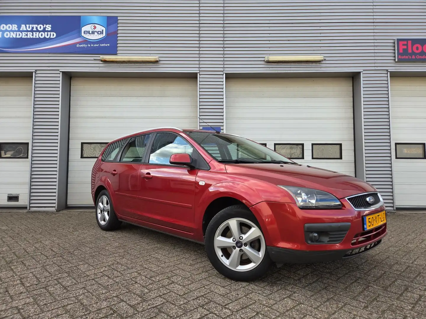 Ford Focus Wagon 1.6-16V Futura Orange - 2