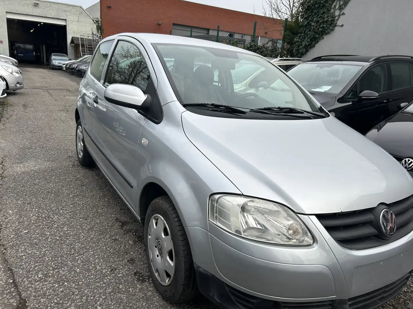 Volkswagen Fox 1.2i 12 mois de garantie Grigio - 2