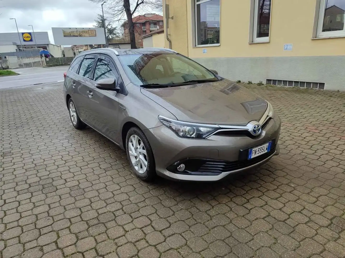 Toyota Auris Auris II 2015 Touring Sports 1.8h Active cvt my17 - 1