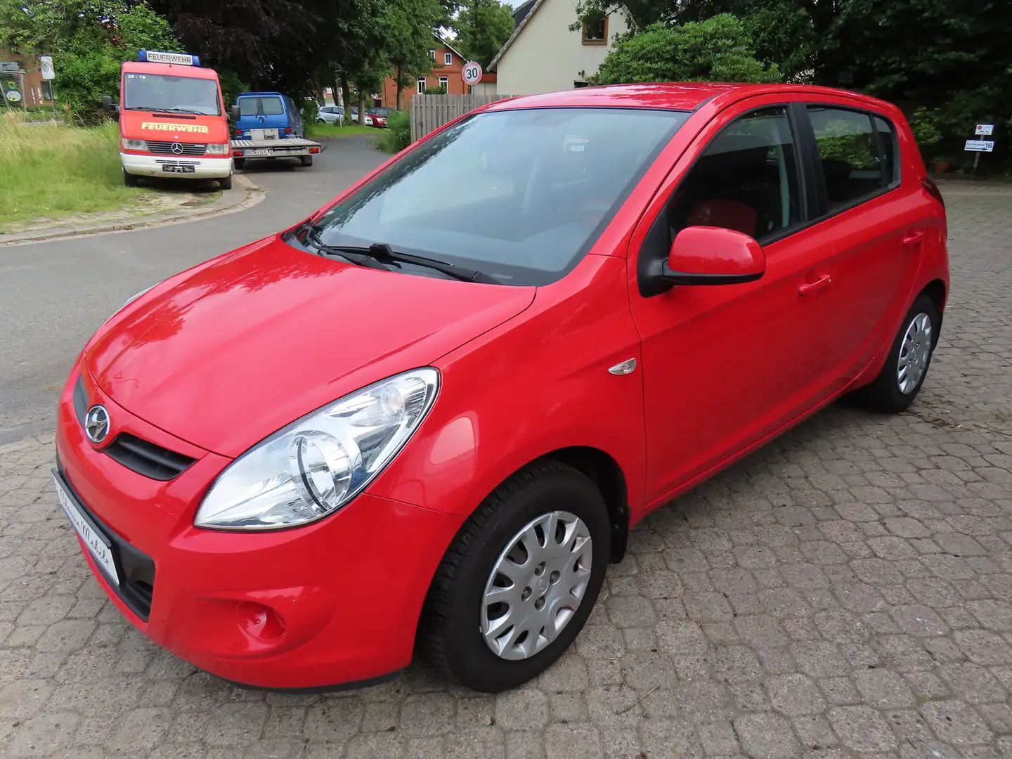 Hyundai i20 1.2 Comfort *nur 45 TKM*Scheckheft*Klima*GJ-Reifen Rouge - 2
