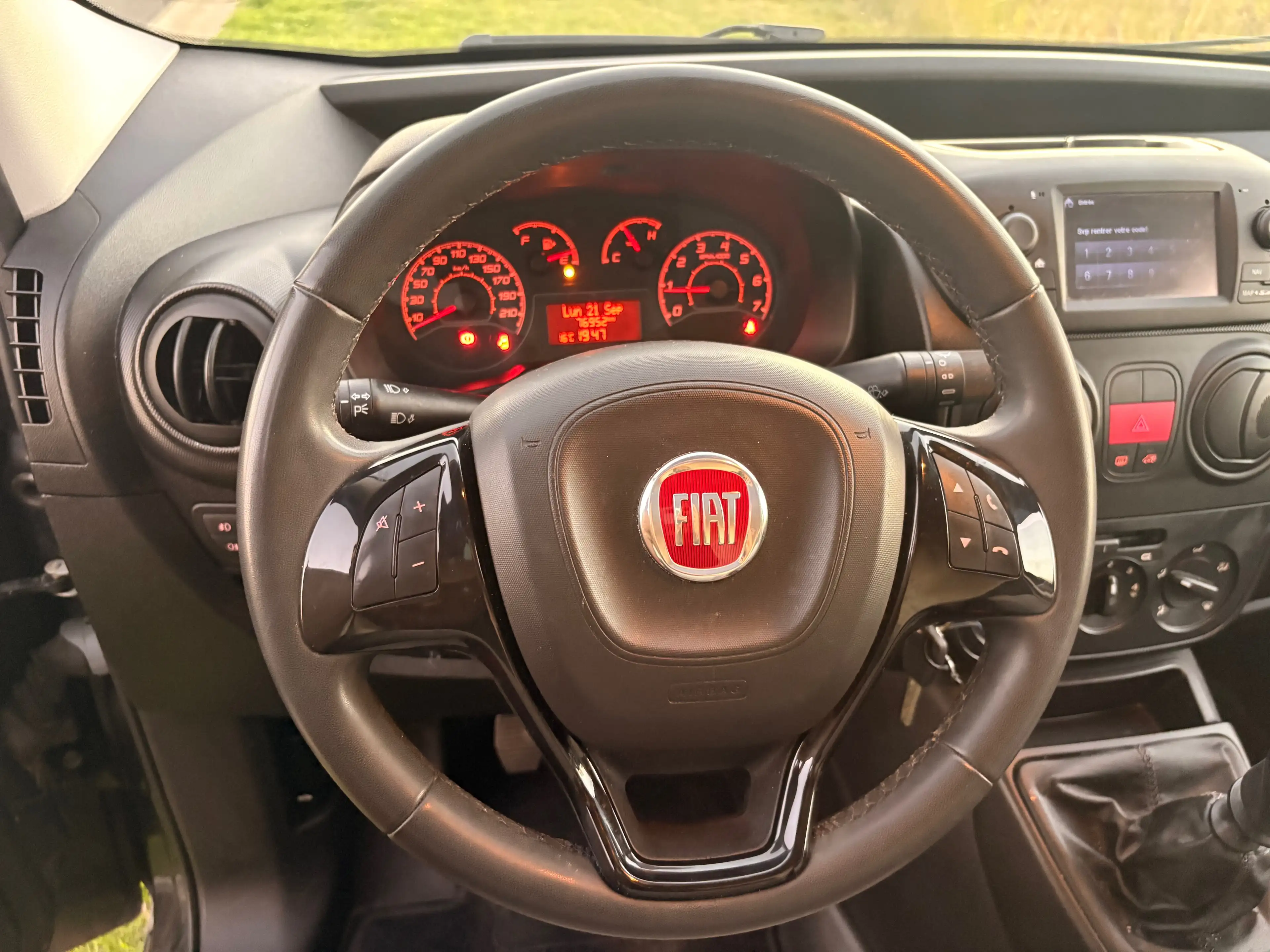 Fiat Fiorino 1.4i 78.000 km - 2019 - Euro 6d - Airco - Propre - Garantie — photo 15