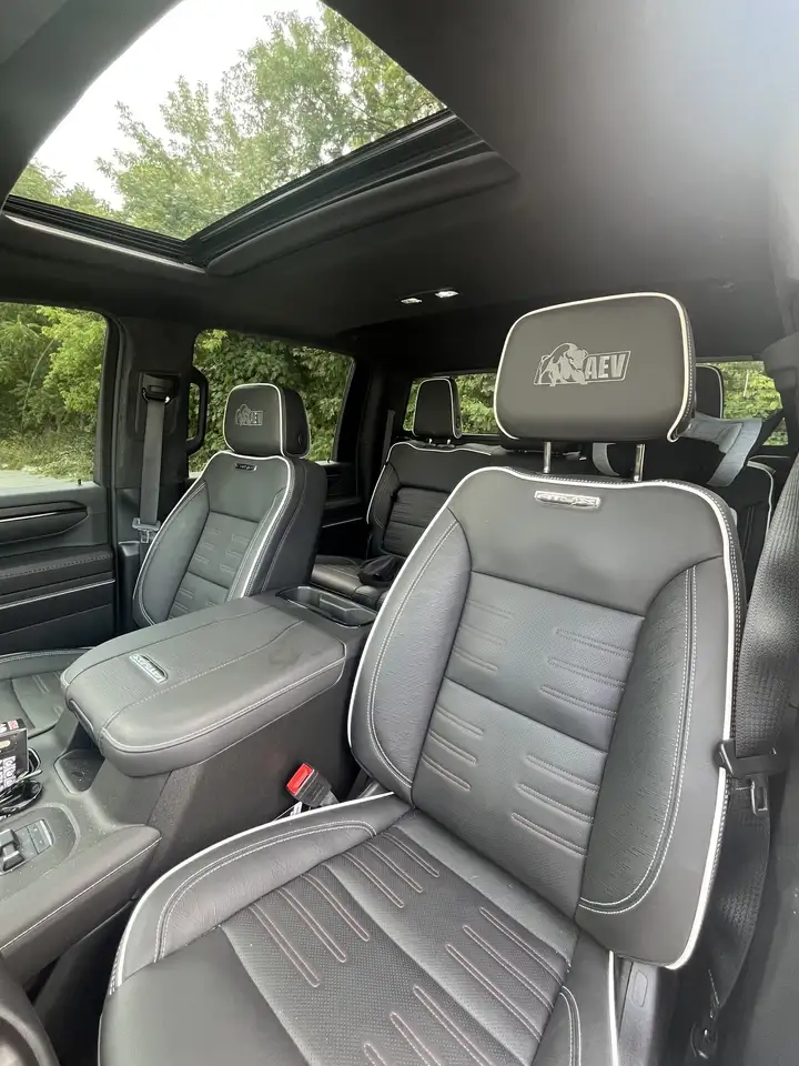 GMC Sierra 2500HD снимка GMC Sierra 2500HD