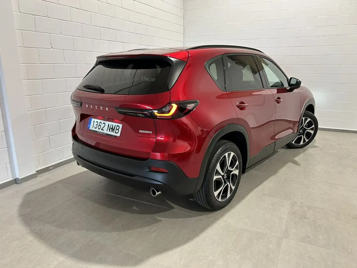 Mazda CX-5 2.5 Sky MHEV 141CV AT FWD Exclusive-Line Rojo - 2