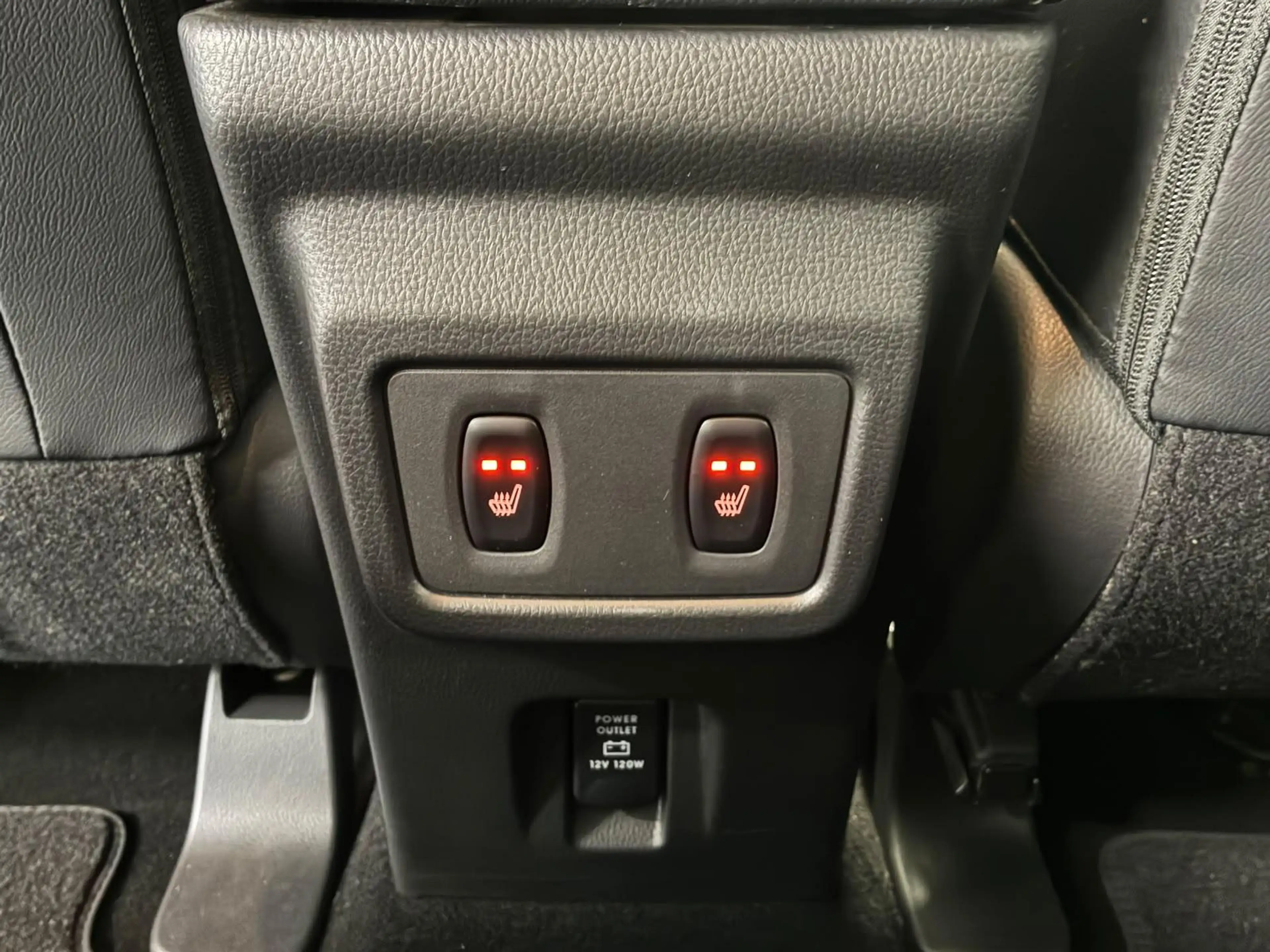 Mitsubishi Eclipse Cross 2.4 PHEV Instyle | Panoramadak | Leder | 360º Came — photo 27