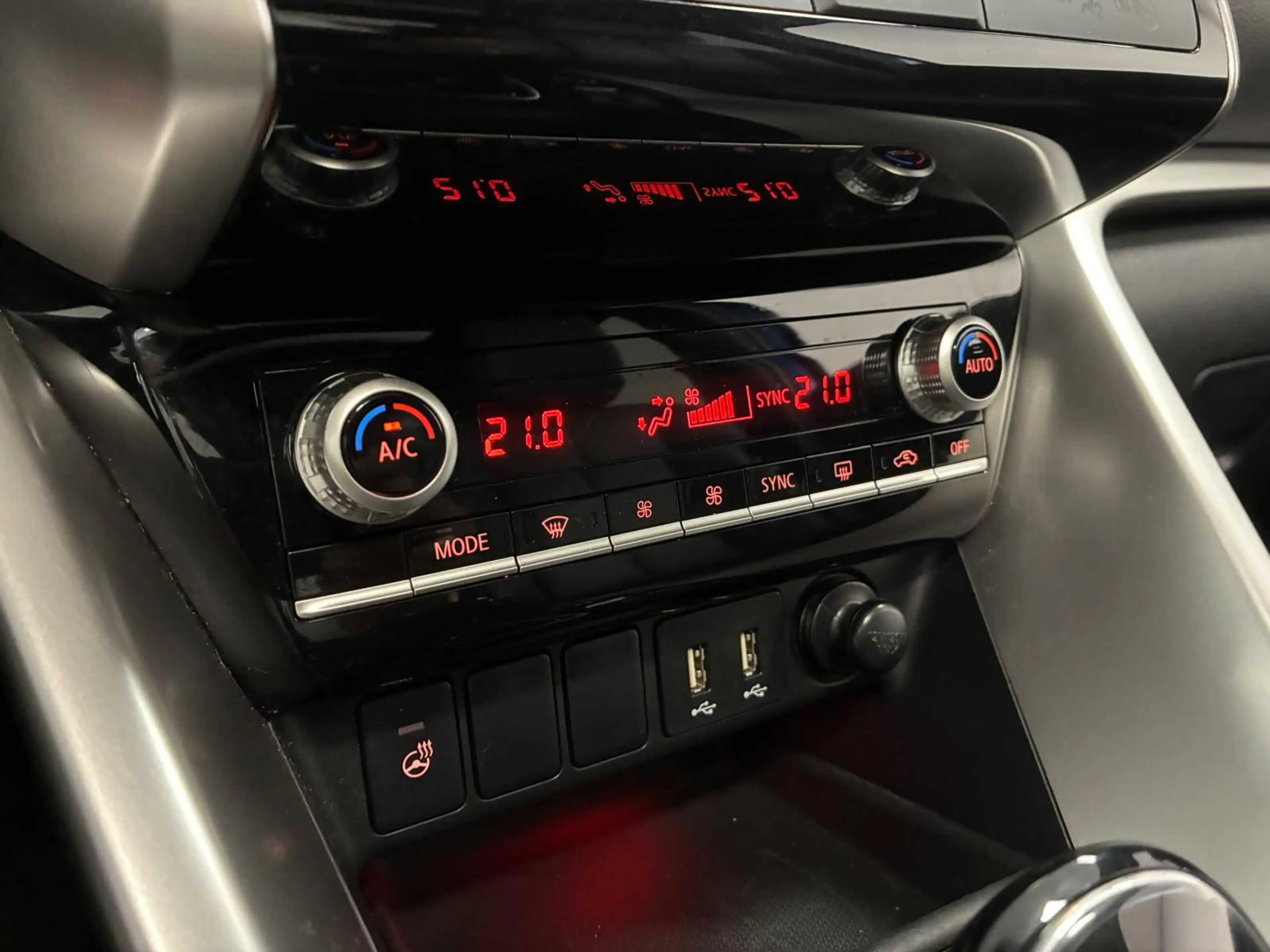 Mitsubishi Eclipse Cross 2.4 PHEV Instyle | Panoramadak | Leder | 360º Came — photo 13