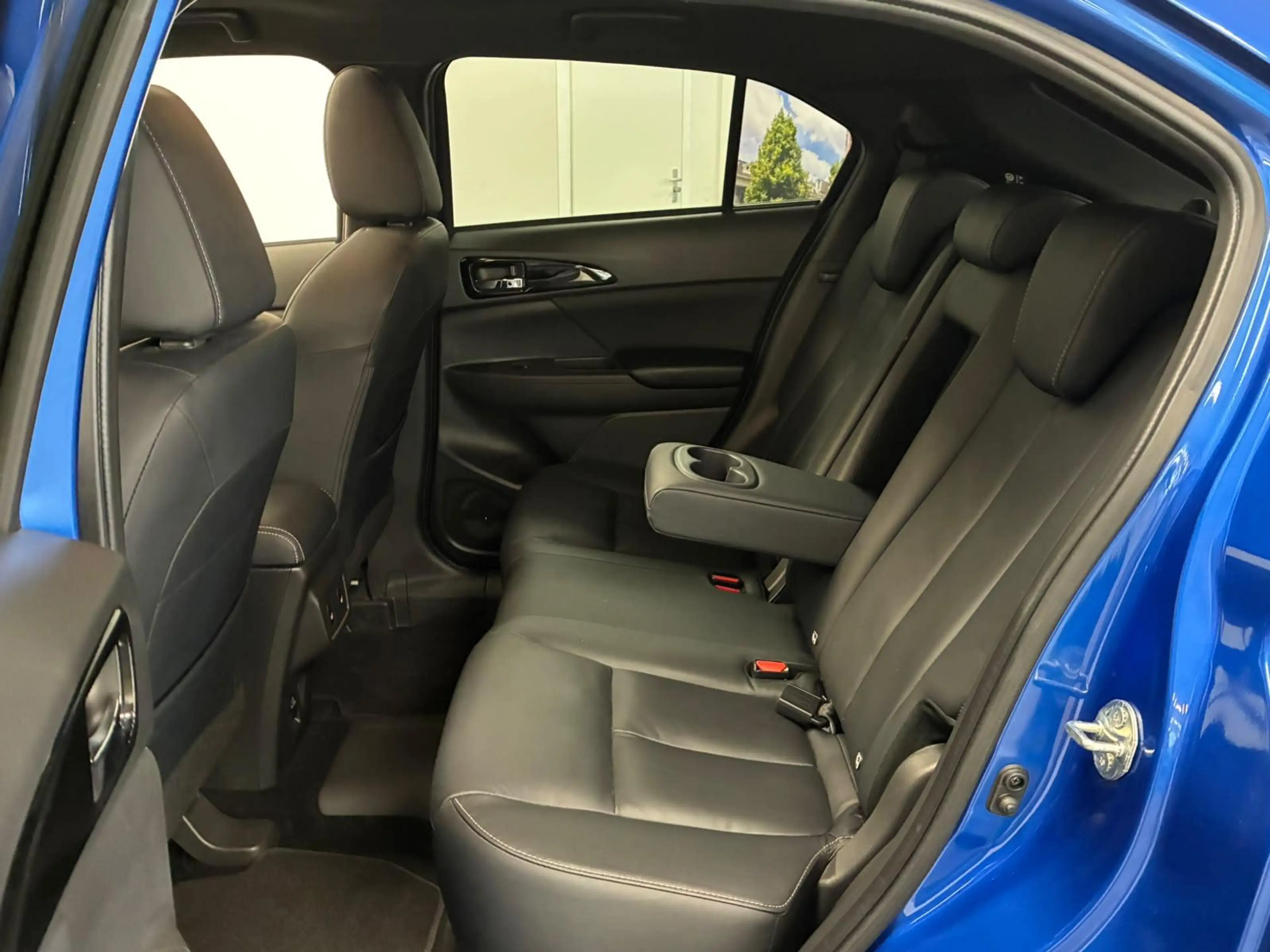 Mitsubishi Eclipse Cross 2.4 PHEV Instyle | Panoramadak | Leder | 360º Came — photo 8