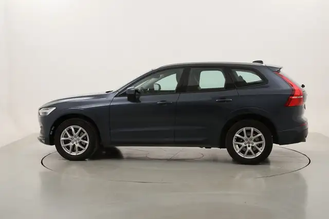 Volvo XC60 view 2