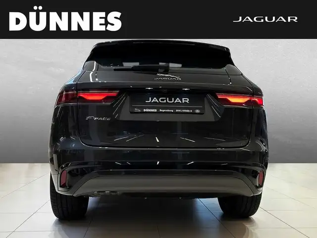 Jaguar F-Pace view 7