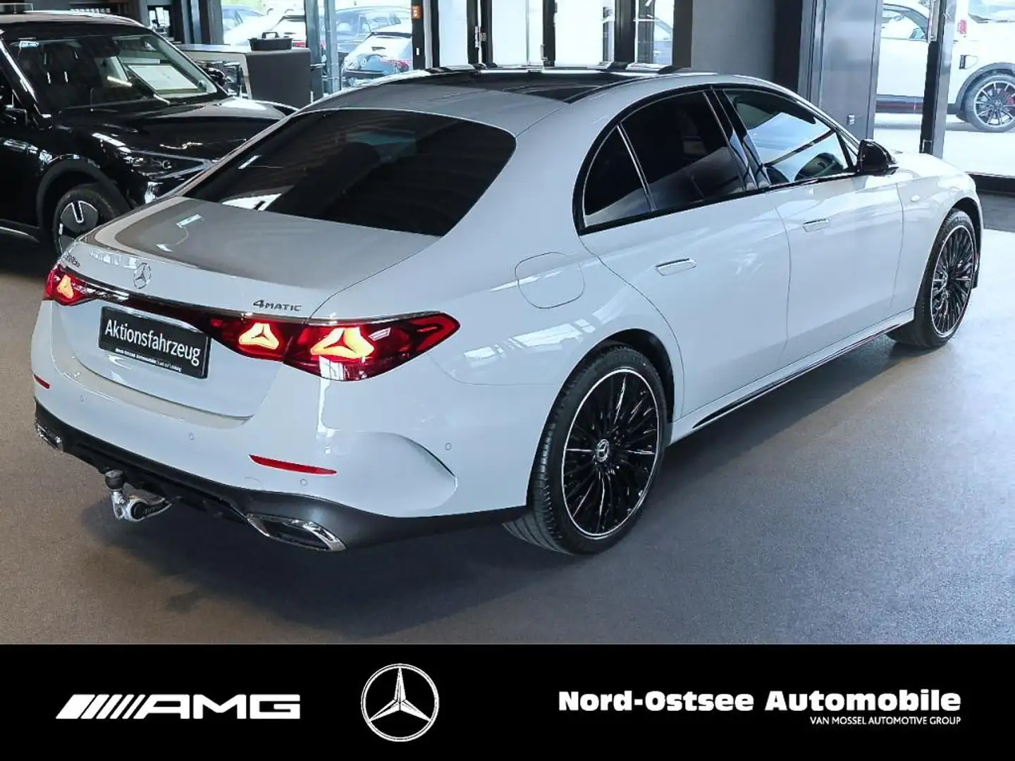 Mercedes-Benz E 300 de 4m AMG NIGHT PANO AHK DISTRON 20-ZOLL Gris - 2