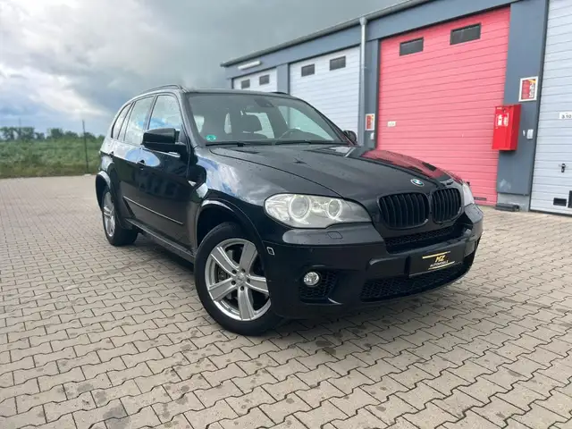 BMW X5 xDrive50i. 1Hand ,360°k,Navi,408PS,Panorama/