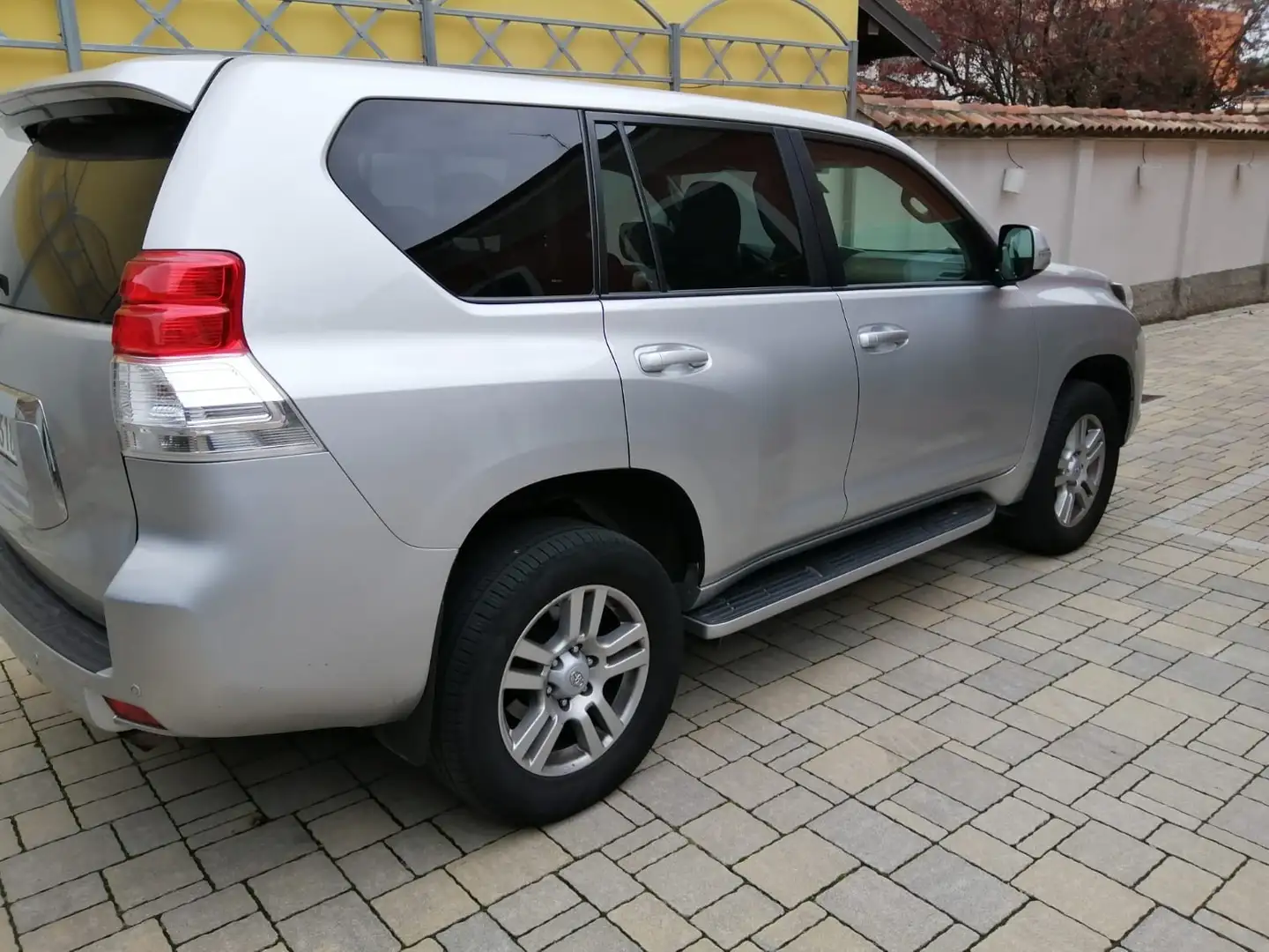 Toyota Land Cruiser kdj125 3p 3.0 d-4d Sol my05 Grigio - 2