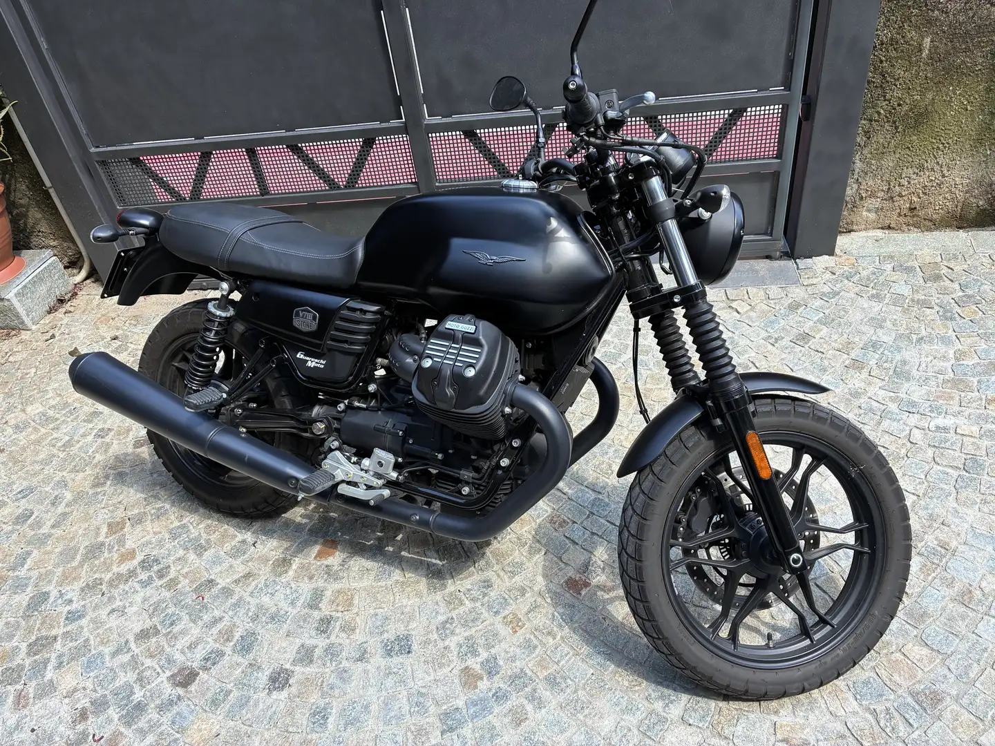 Moto Guzzi V 7 III stone - 2