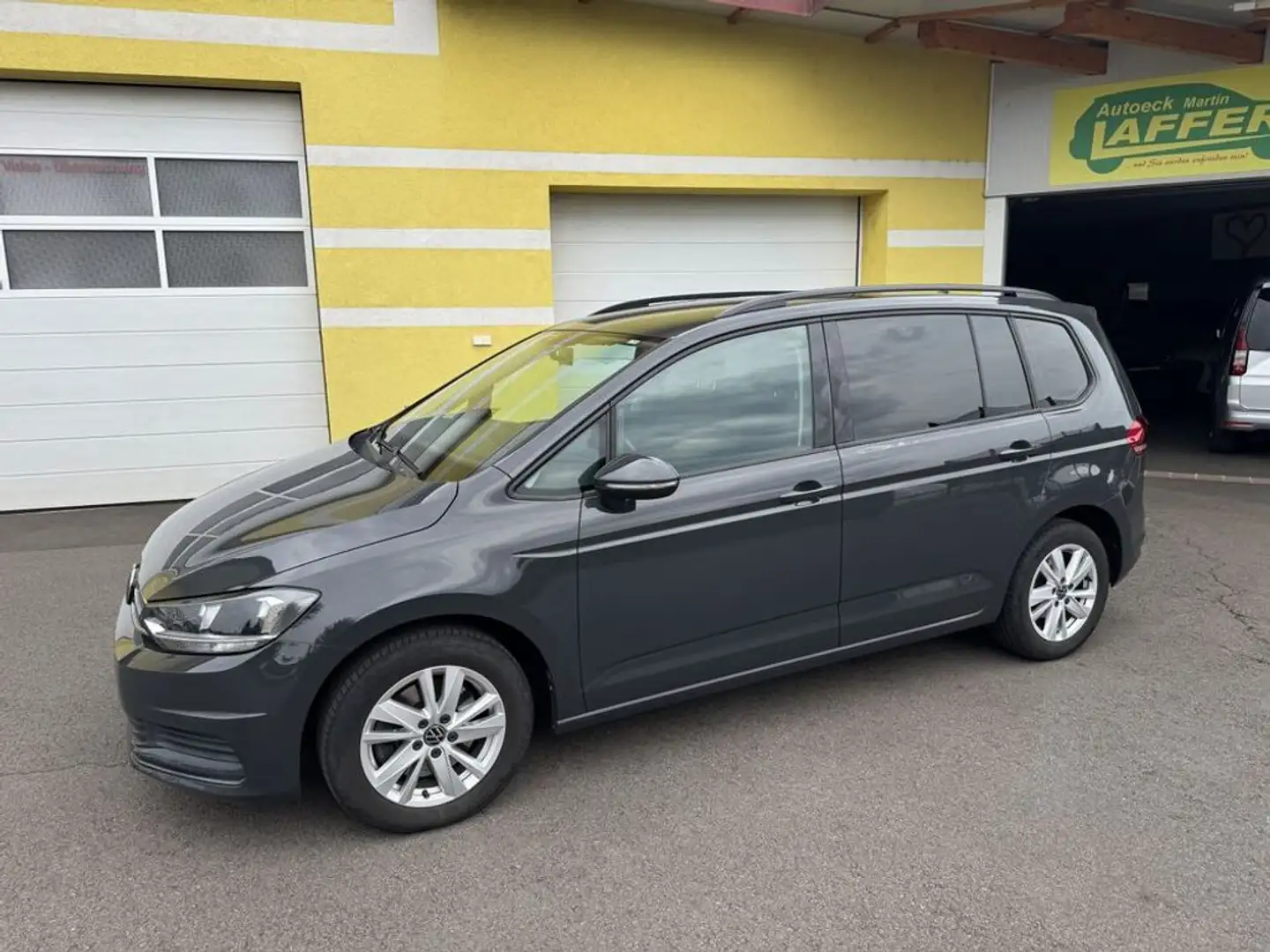 Volkswagen Touran CL 2.0TDI DSG BMT -orig. AHK!! Grau - 1
