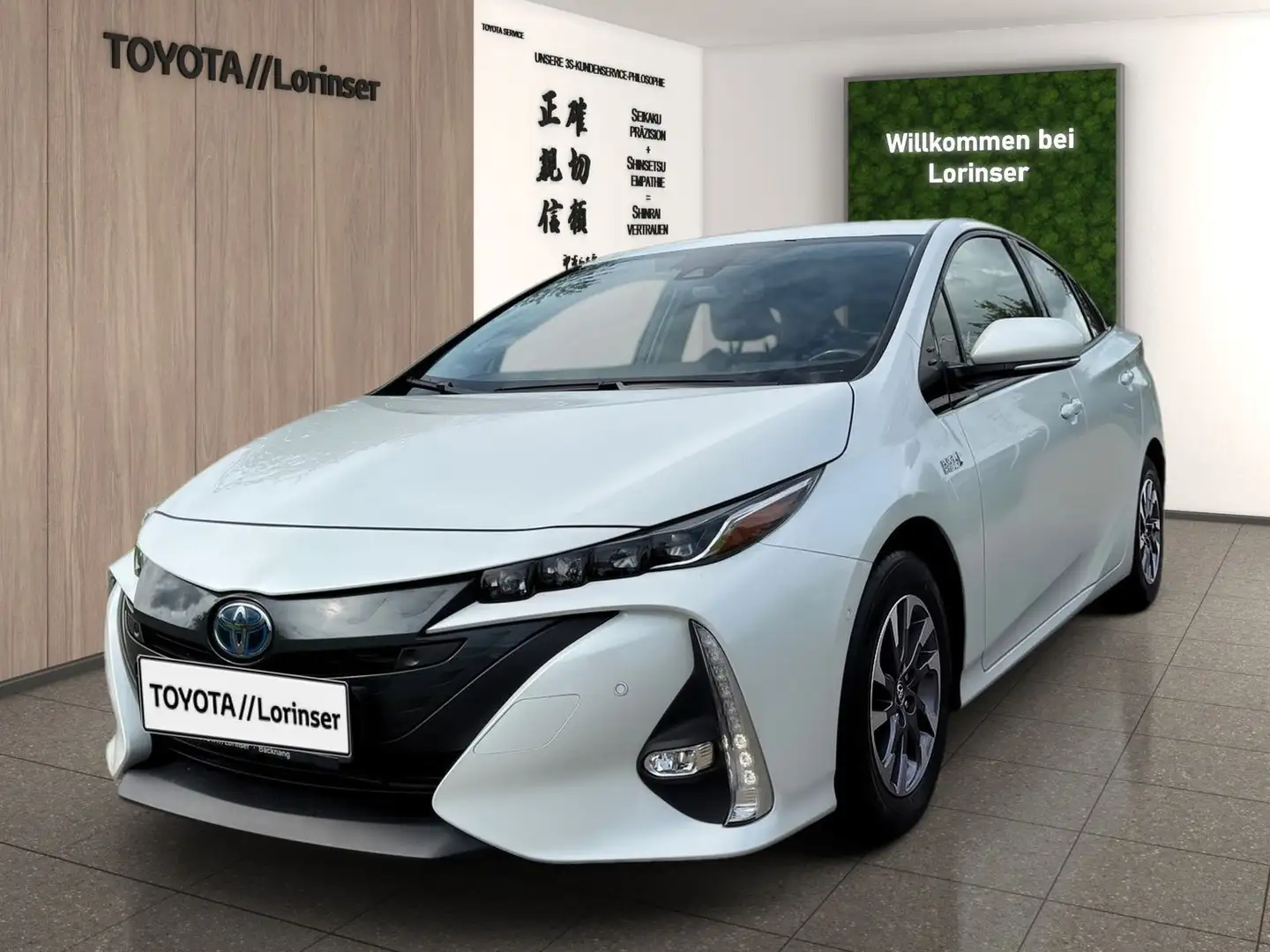 Toyota Prius 1.8 Comfort Kam.+KlimaA+LED+PDC+SHZ+ACC+LM Weiß - 1