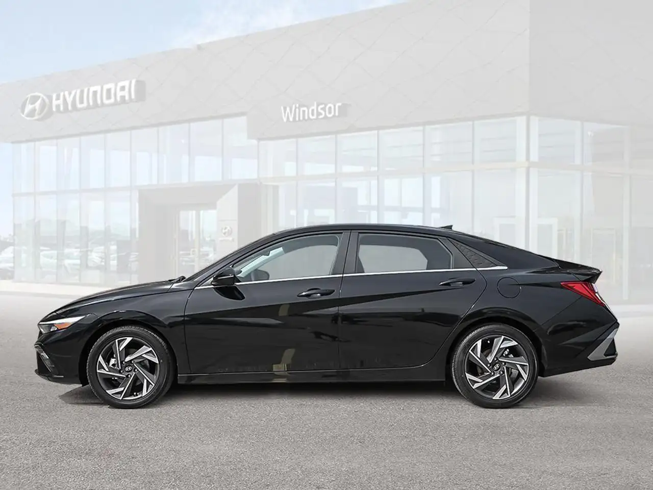 Hyundai ELANTRA photo Hyundai ELANTRA