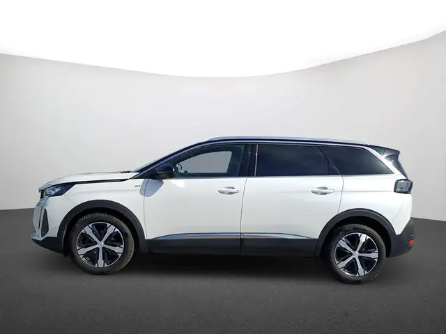 Peugeot 5008 view 4