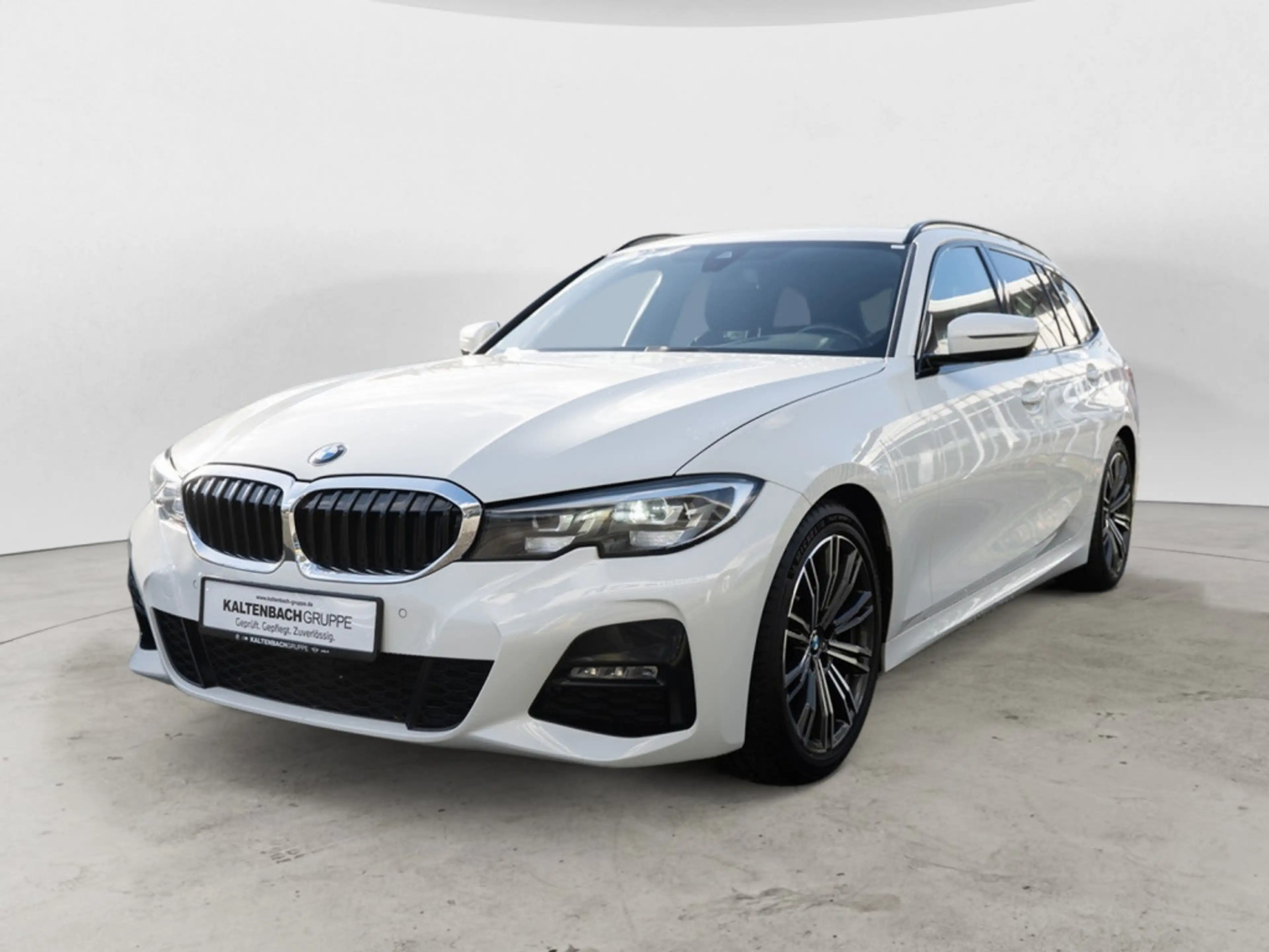 BMW 320 d Touring M-Sport AHK LED NAVI SHZ PDC — photo 2