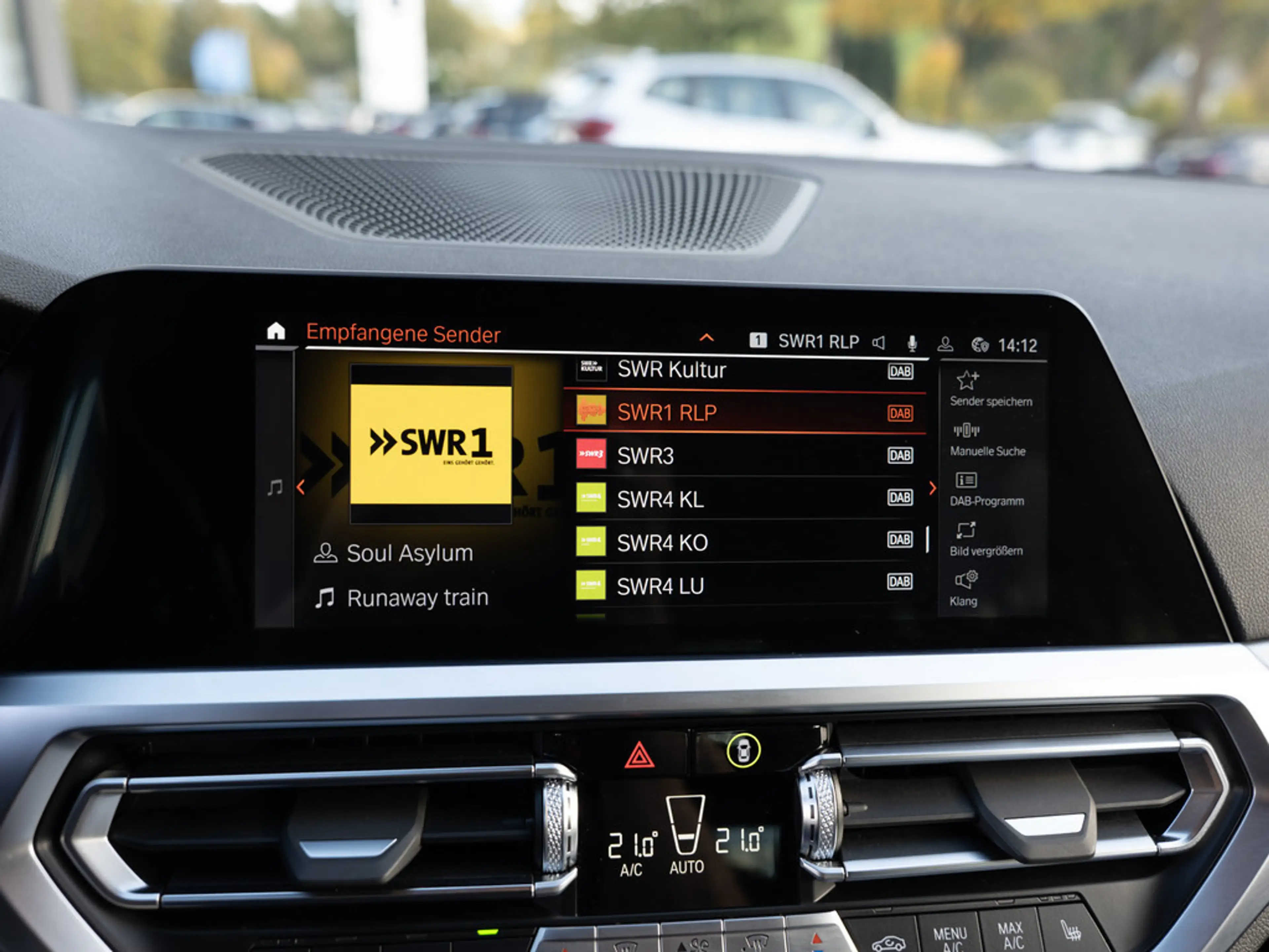 BMW 320 d Touring M-Sport AHK LED NAVI SHZ PDC — photo 15