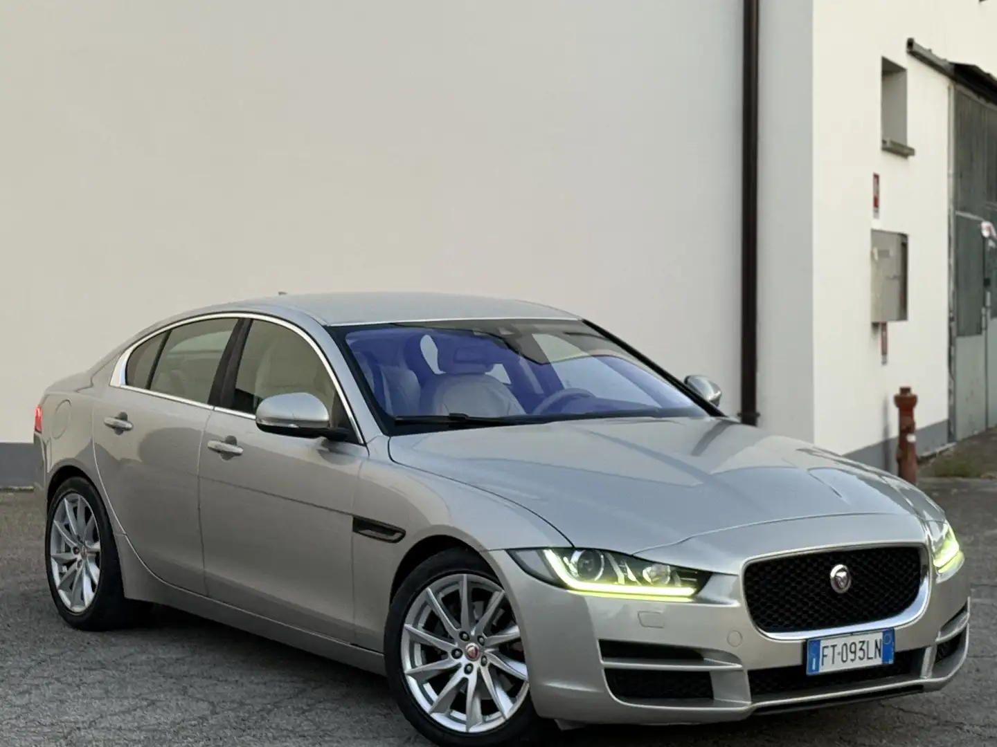 Jaguar XE 2.0d i4 Landmark Edition awd 180cv auto my19 - 2