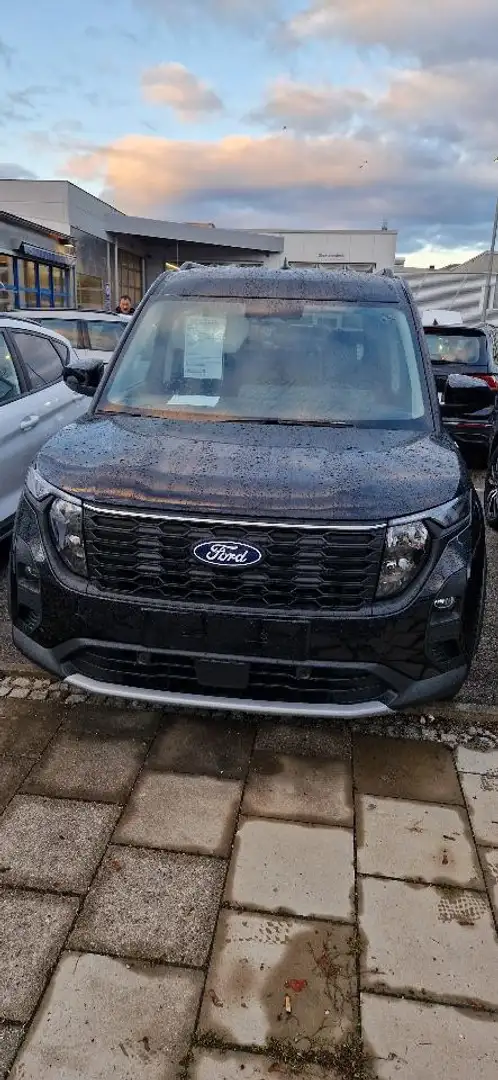 Ford Tourneo Courier Active Schwarz - 1
