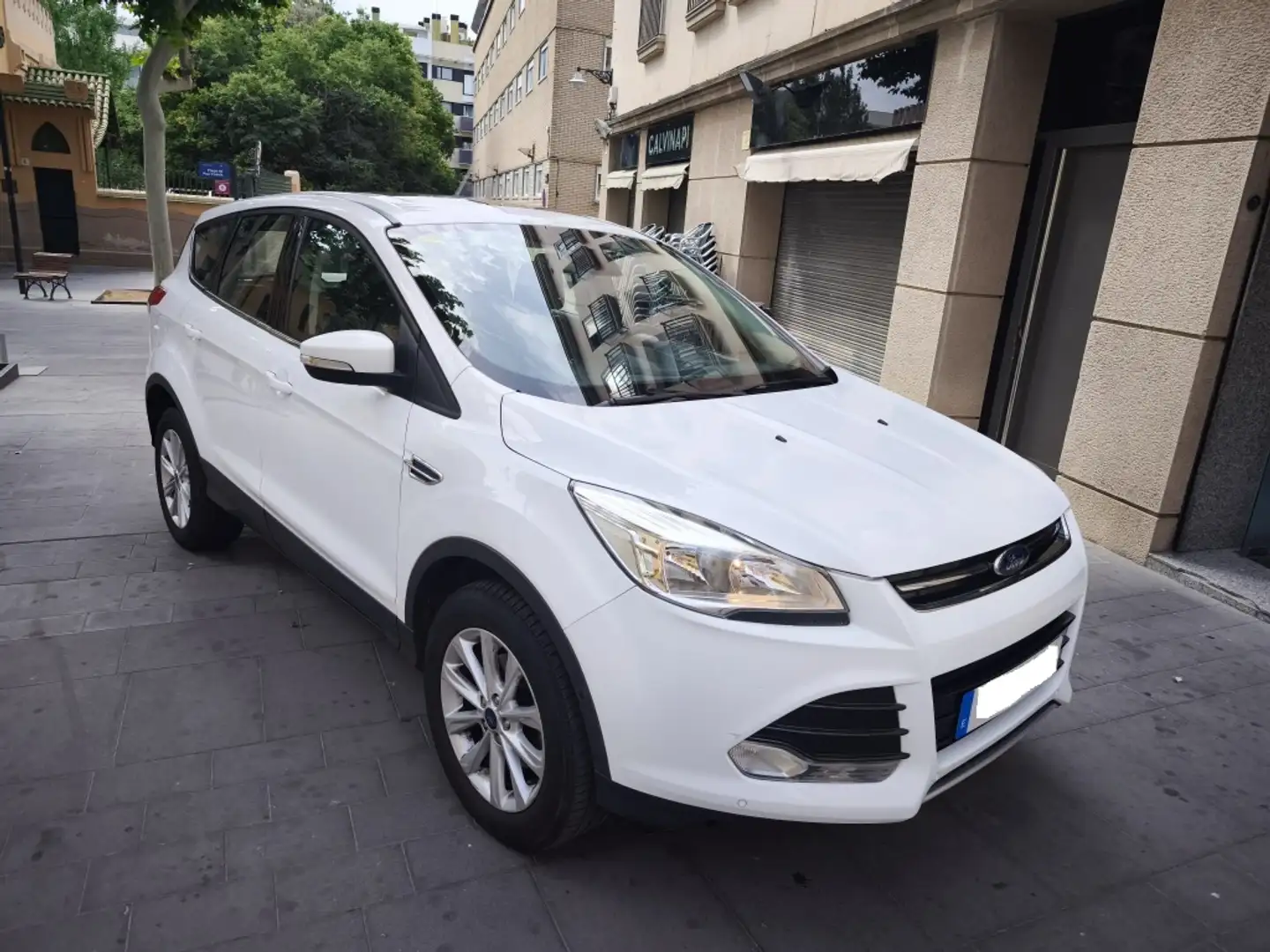 Ford Kuga 1.5 EcoB. Auto S&S Titanium 4x2 150 Bianco - 2