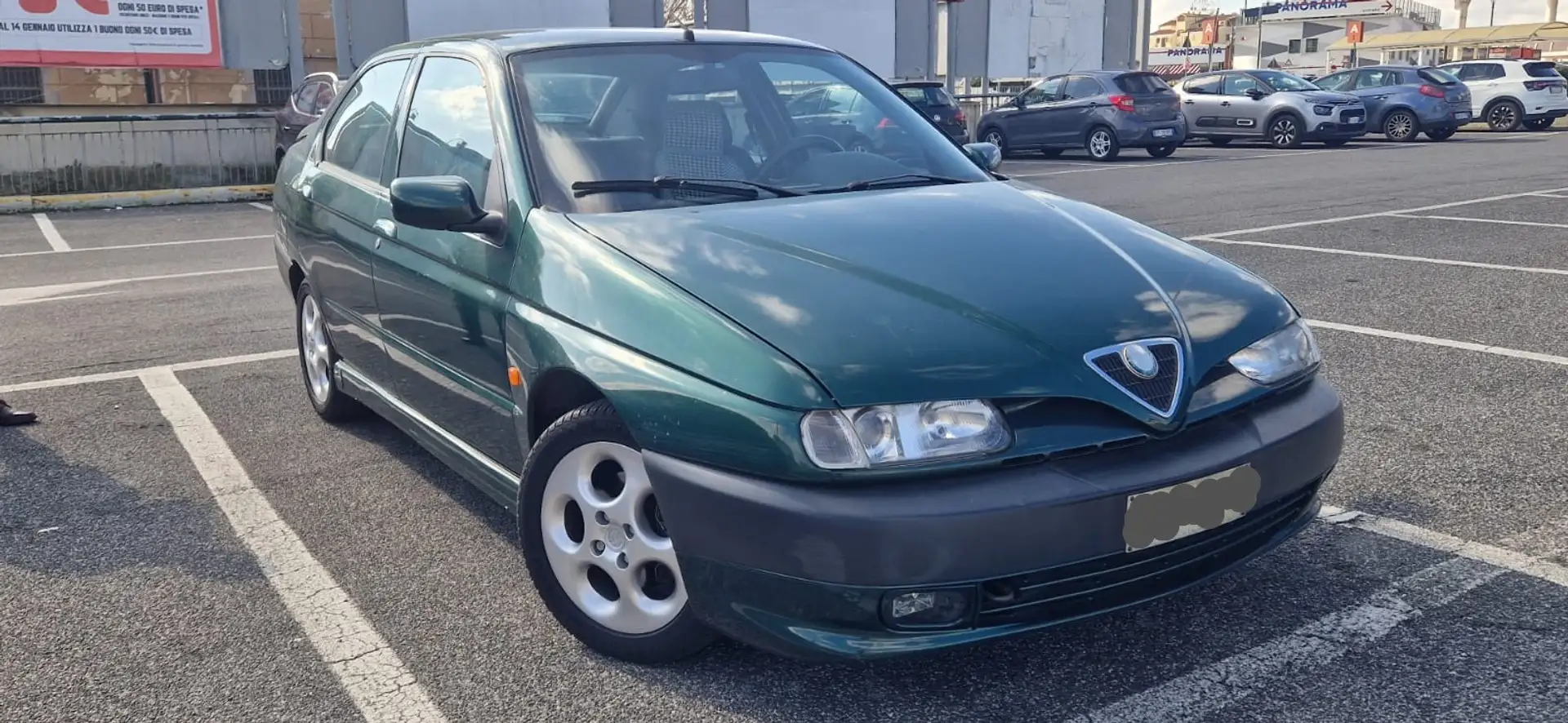 Alfa Romeo 146 146 1.4 Junior c/airbag,abs Grün - 1