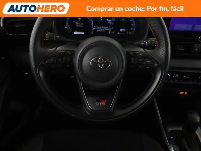 Toyota Yaris view 24