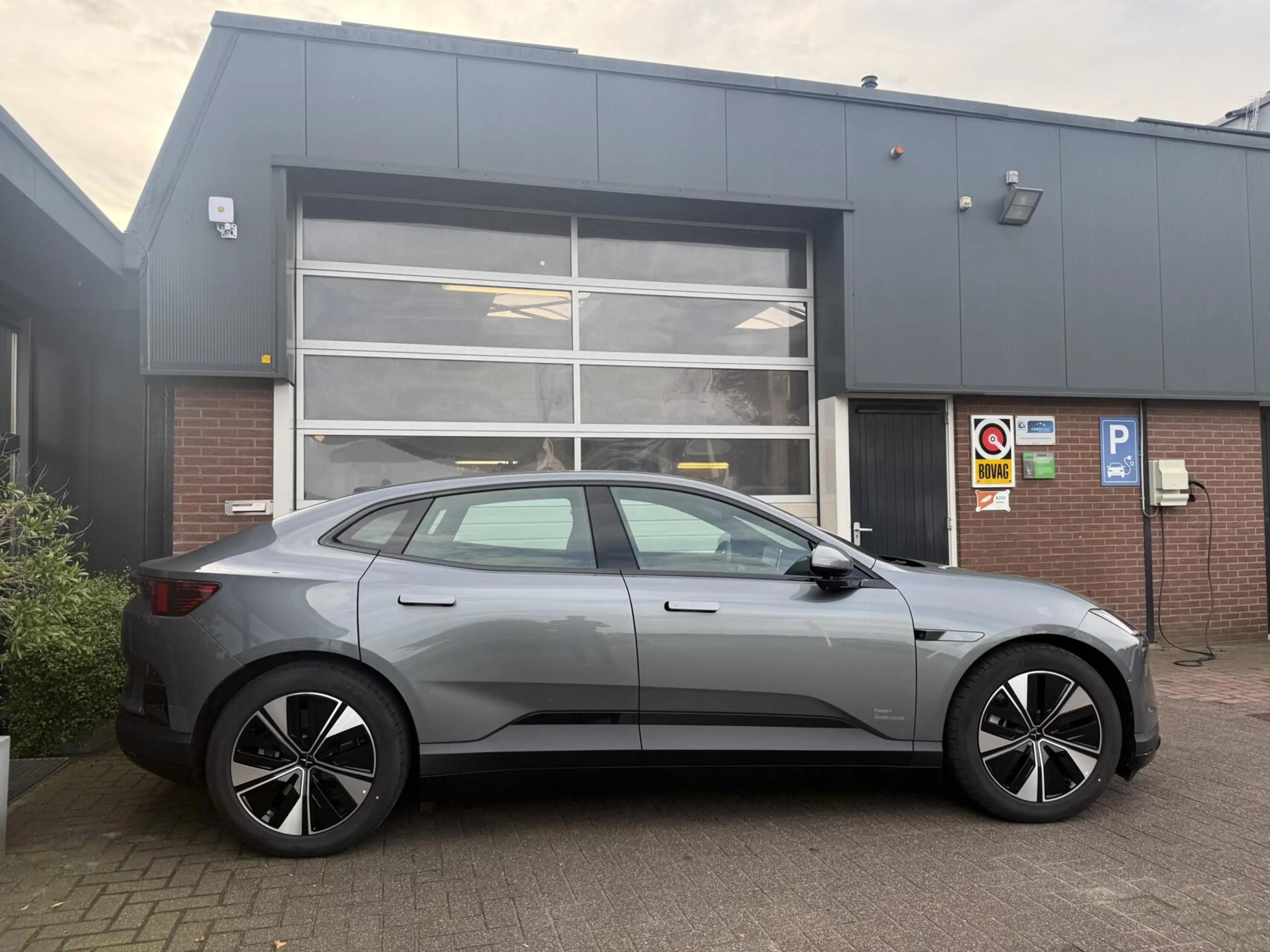 Polestar 4 Long Range Single motor 100 kWh *ALL-IN PRIJS* — photo 4