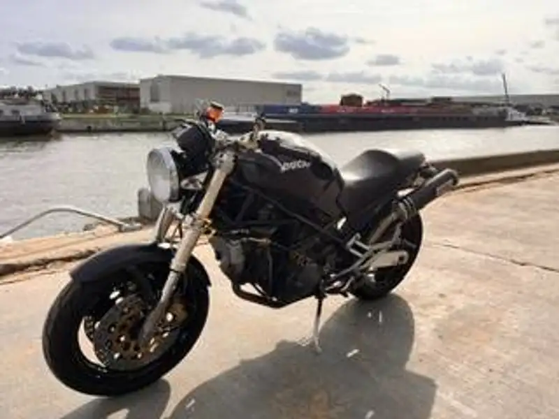 Ducati Monster 937