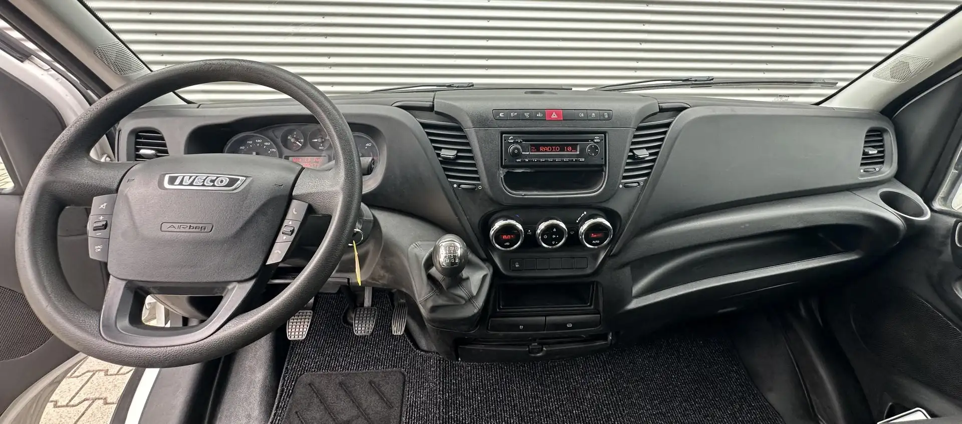 Iveco Daily 35C15V 2.3 L4 H2 Blanco - 2