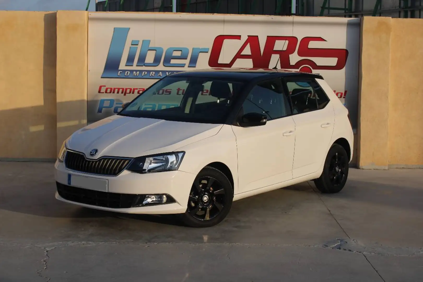 Skoda Fabia 1.4TDI Style DSG 66kW Blanc - 1