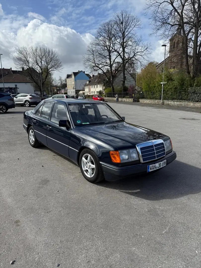 Mercedes-Benz Baureihe 124 260 E (124.026) - 2