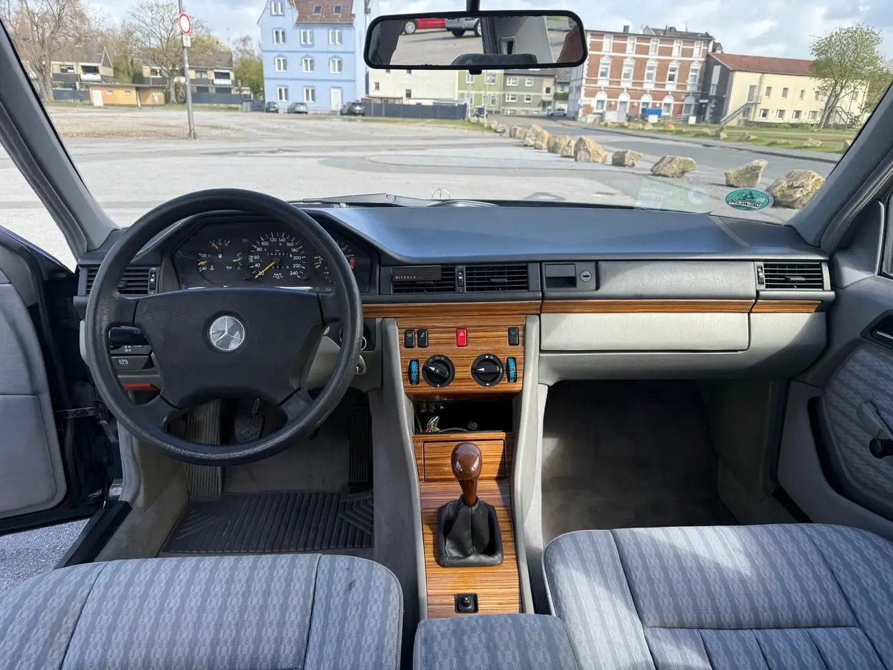 Mercedes-Benz Baureihe 124 260 E (124.026), foto 10