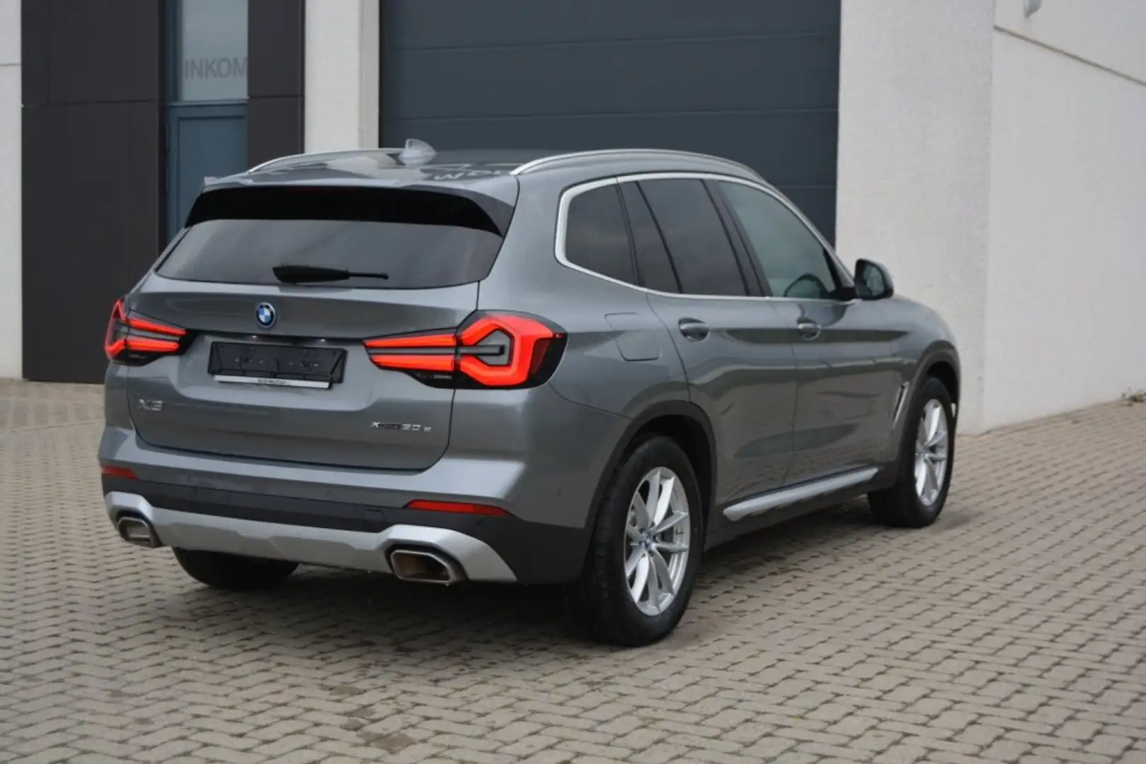 BMW X3 2.0A xDrive30e PHEV 292Pk Facelift Laser/Navi/Cam Gris - 2