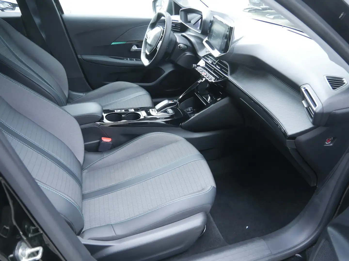 Peugeot e-208 Allure Pack 136 PDC SHZ KAMERA LED Noir - 2