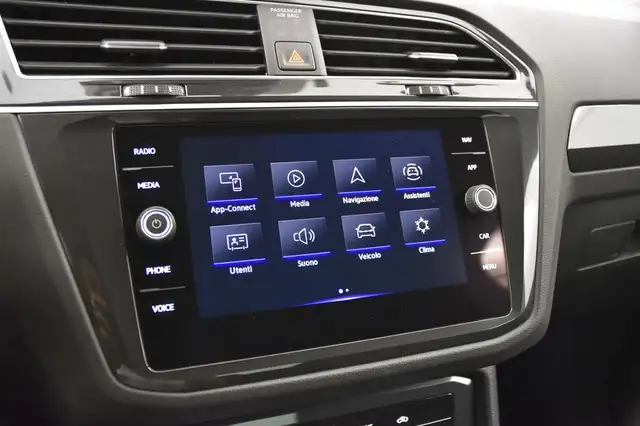 Volkswagen Tiguan view 10