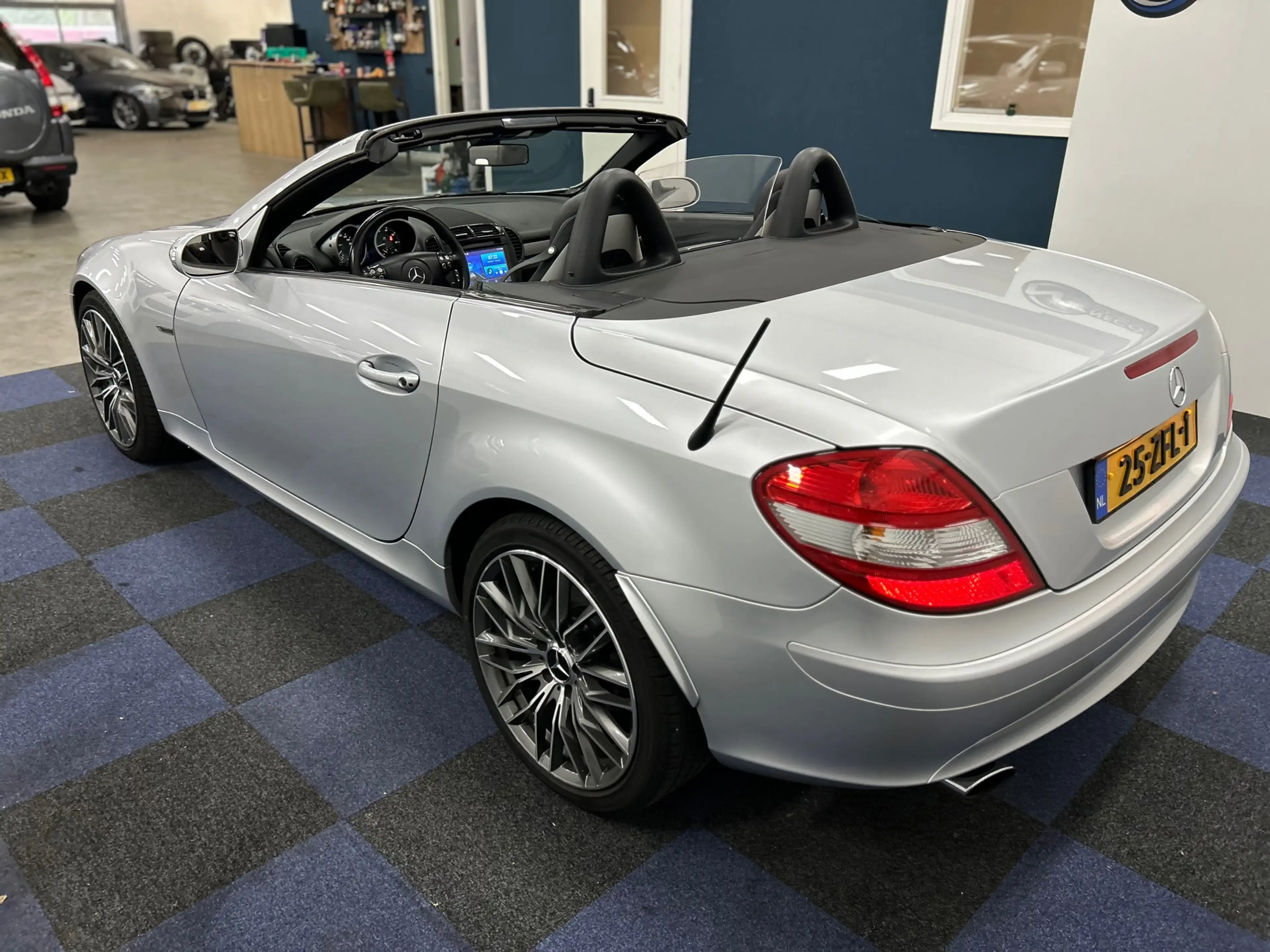 Mercedes-Benz SLK 200 K. Edition / DEALER ONDERHOUDEN / SUPER NETJES / B — photo 16