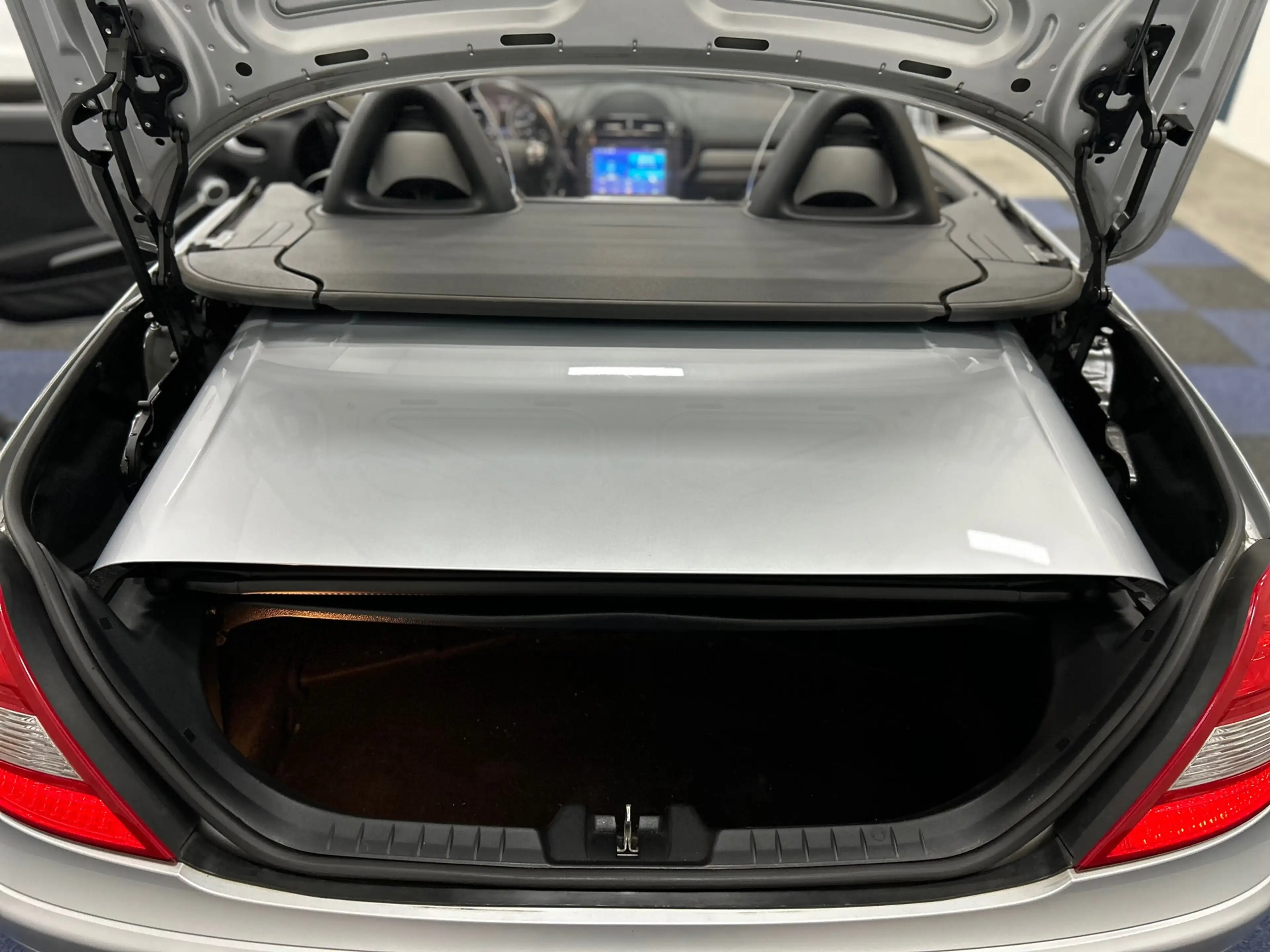 Mercedes-Benz SLK 200 K. Edition / DEALER ONDERHOUDEN / SUPER NETJES / B — photo 37