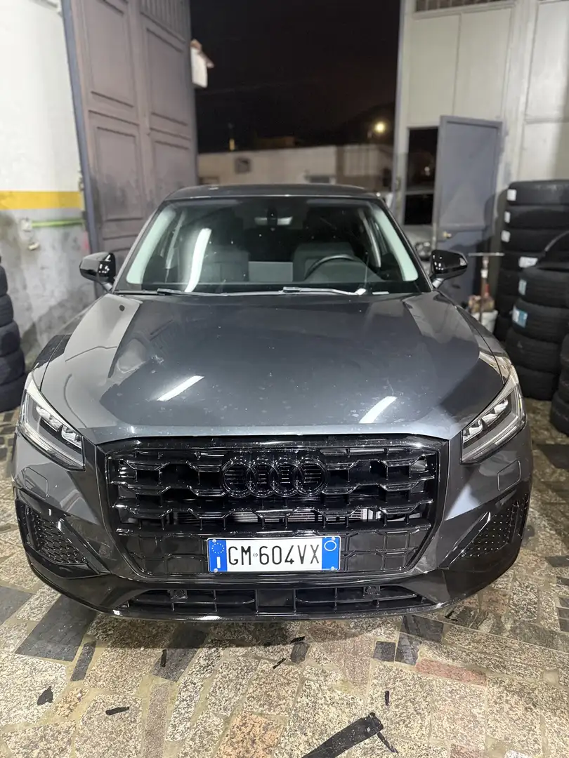 Audi Q2 30 2.0 tdi Identity Black s-tronic - 2