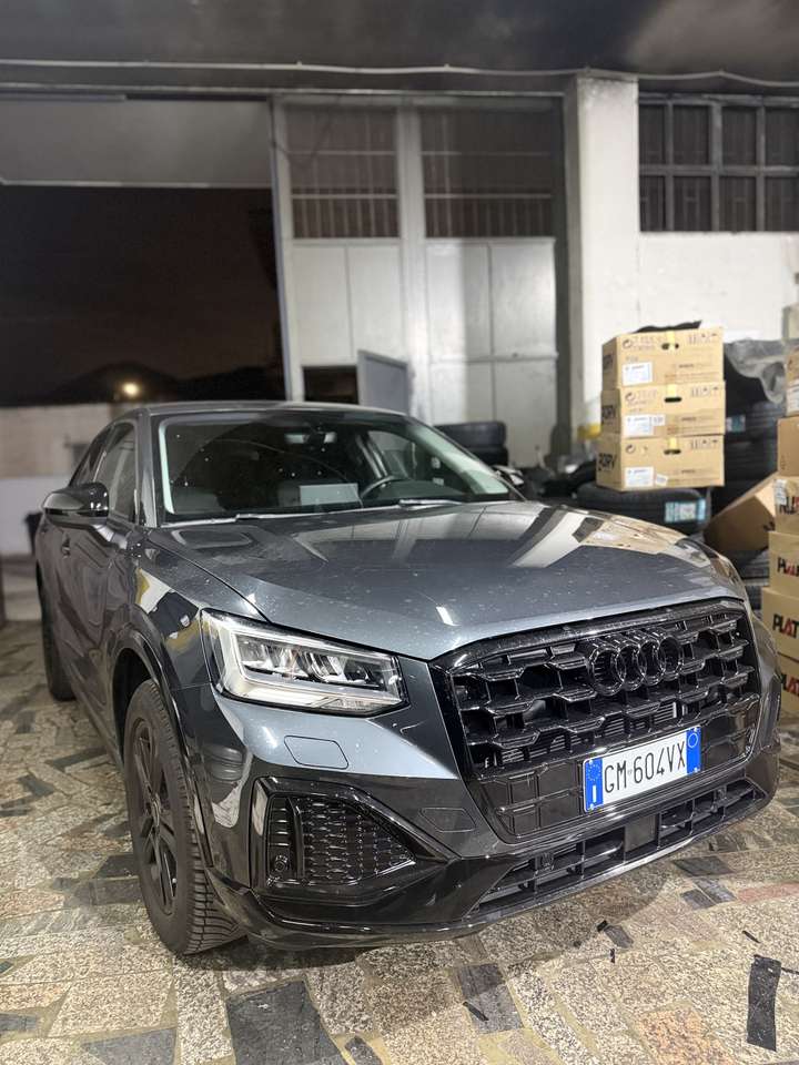 Audi Q2 30 2.0 tdi Identity Black s-tronic