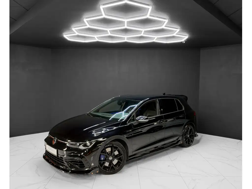 Volkswagen Golf R 2022 из Европы — купить под ключ