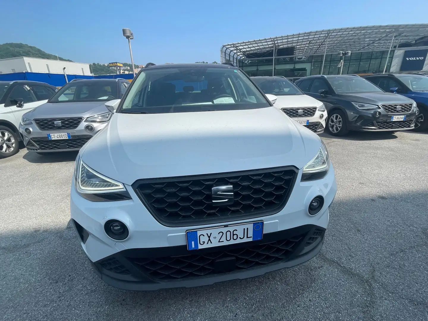 SEAT Arona 1.0 ecotsi Black Edition 95cv KM 0 Blanc - 2