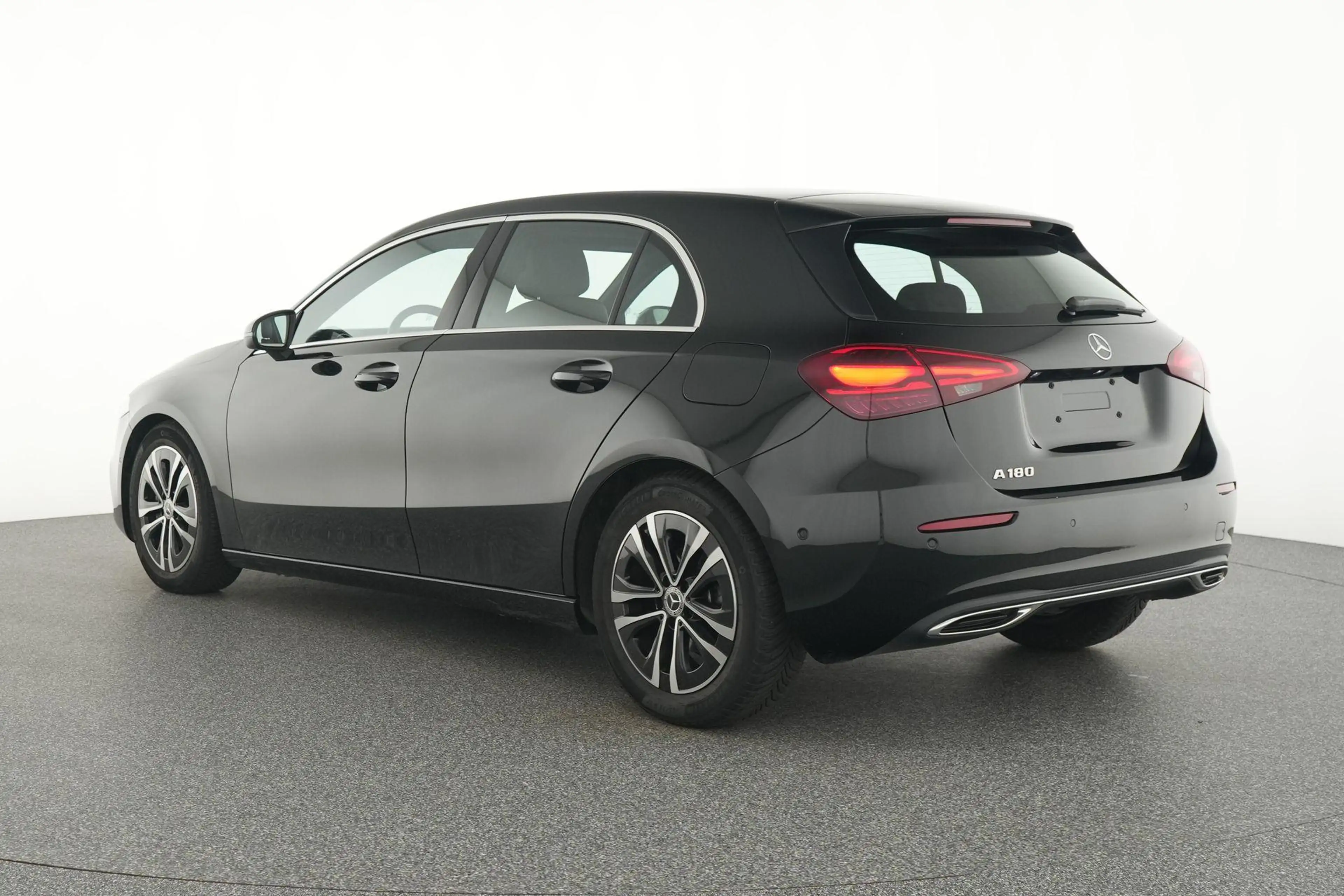 Mercedes-Benz A 180 Progressive — photo 3